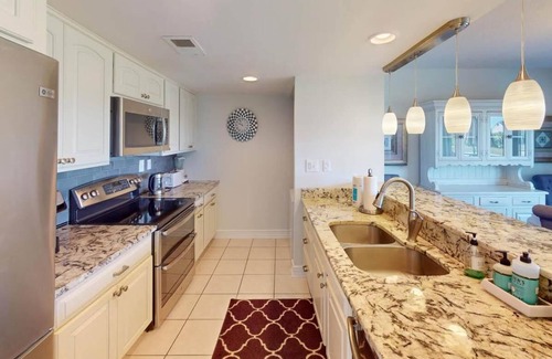 Litchfield by the Sea Villa | Getaway to the Beach 2 Bdrm Villa with Amenities