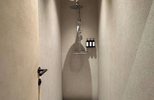 Alameda de Osuna Hotel | GettSleep Madrid - Terminal T4S