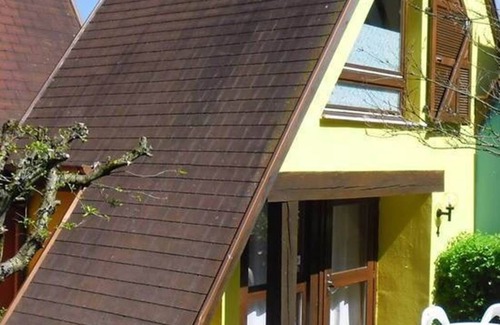 Kaysersberg-Vignoble Ski Chalet | Gewürz pavilion with terrace and parking