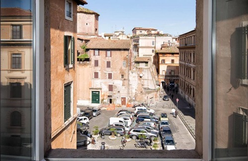 Roman Ghetto Apartment | Ghetto Luxury Design Apartment