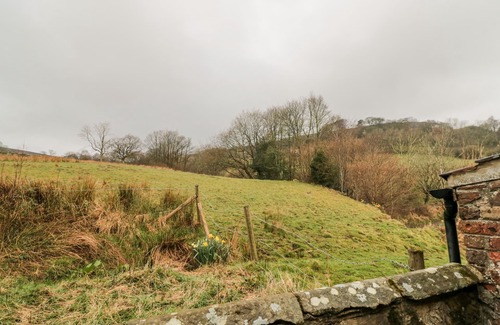 North York Moors National Park Cottage | GHYLL COTTAGE, pet friendly, with open fire in Rosedale Abbey