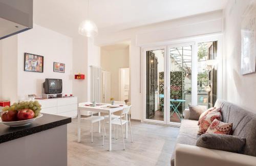 Santo Stefano Apartment | Giardini Margherita Monolocale con Balcone