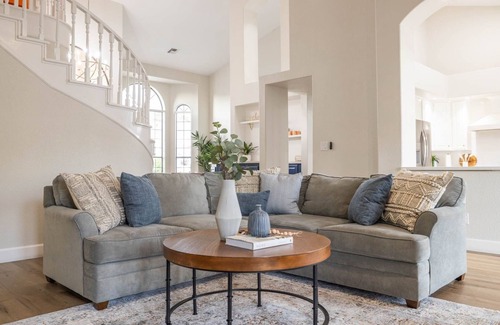 Val Vista Lakes House | Gilbert Willow Tree 4 Bedroom Home by Redawning