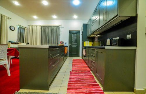 Leonidio House | Giorgos’s Luxury Apartment.