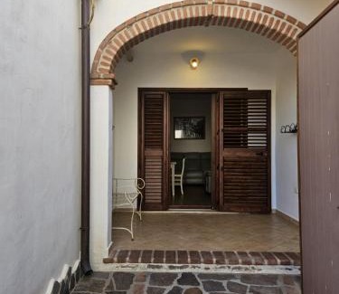 Orosei House | Giove Rubea - Appartamenti in pieno centro storico a Orosei