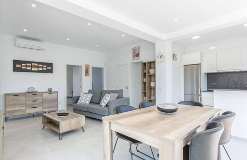 El Mas Bosca House | Gironés by Interhome
