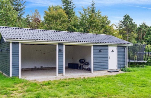 Hoeve Strand House | "Gisl" - 1.3km from the sea by Interhome