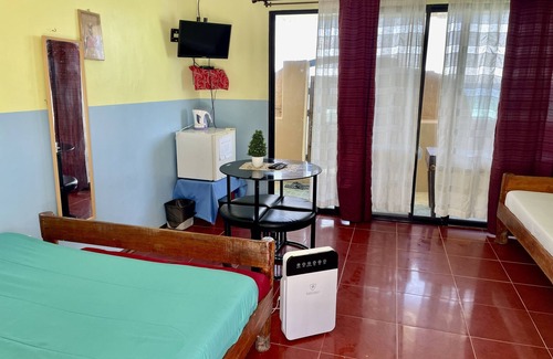 Oslob Hotel | Giswold Lagunde Beach Resort