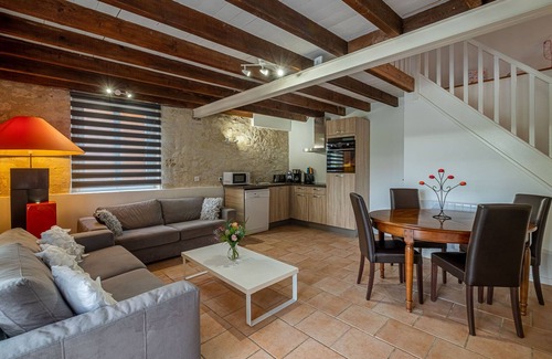 Cravant-les-Coteaux House | Gite à Cravant les Coteaux
