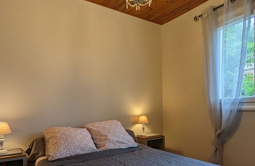 Eguzon-Chantome Cottage | Gite Éguzon-Chantôme, 2 bedrooms, 6 persons