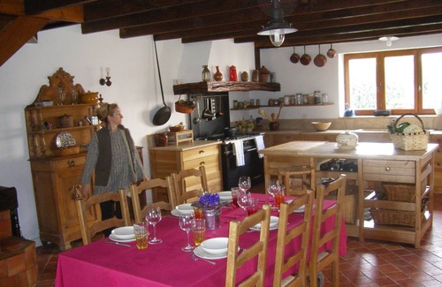 Thurageau Cottage | Gîte 20 minutes from the FUTUROSCOPE, with COVERED SWIMMING POOL