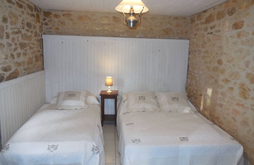 Valojoulx Other | Gite 3 pers Lascaux, classified 3*, heated swimming pool, Spa, playground & wifi