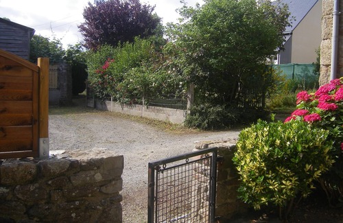 Saint-Lunaire Cottage | Gite 4 pers ST-LUNAIRE. 10 mn walk from beach and center. July 5 to 12 Overnight stays