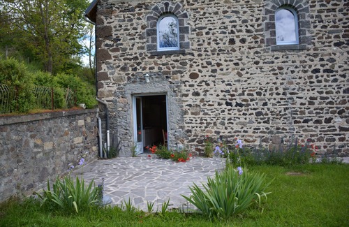 Aydat Cottage | Gîte Aydat les Prades in the Parc des Volcans