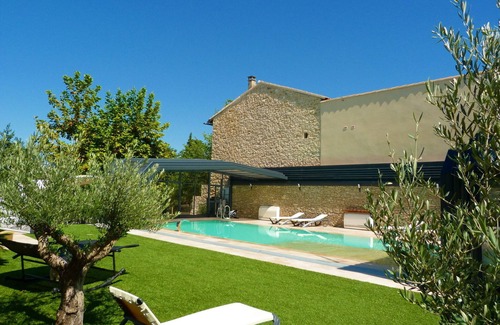 L'Isle-sur-la-Sorgue Cottage | Gite bord de Sorgue - 4 people - Heated indoor pool - 2 terraces