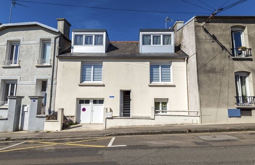 Downtown House | Gite Brest proche centre ville Brest - 150m2 - a 7 km aéroport - 2 km de la gare