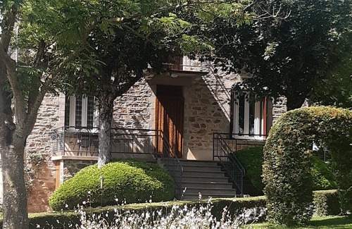 Centres House | Gite Centrès, 4 bedrooms, 6 persons
