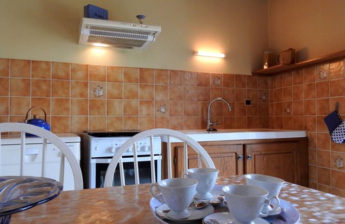 Grand Langres Cottage | Gite Dampierre, 2 bedrooms, 5 persons