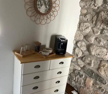 Aubenas Bed & Breakfast | GITE DE LA CAPPELLA - CHAMBRE D'HÔTES A VOLTA
