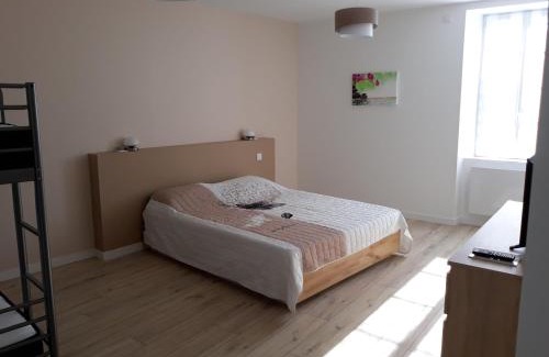 Saint-Mars-la-Reorthe Apartment | Gite de la fontaine Marsi
