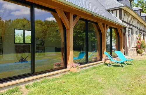 Lieurey House | Gîte de Lieurey: Norman villa with heated indoor pool