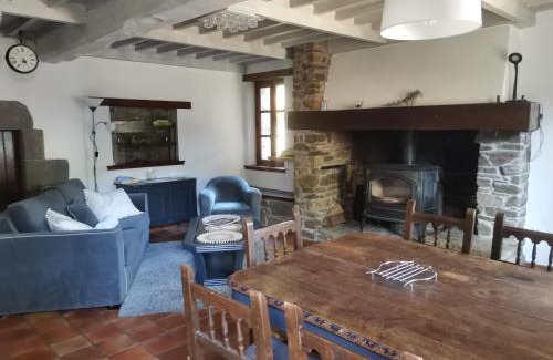 Saint-Remy-de-Blot House | Gite des Cotes de Sioule