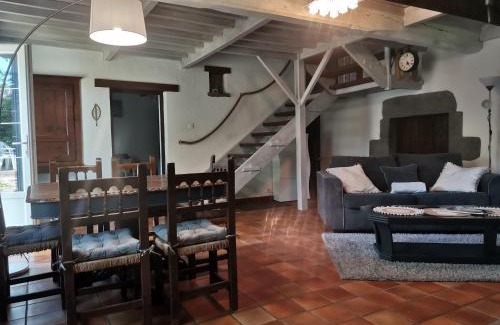 Saint-Remy-de-Blot House | Gite des Cotes de Sioule