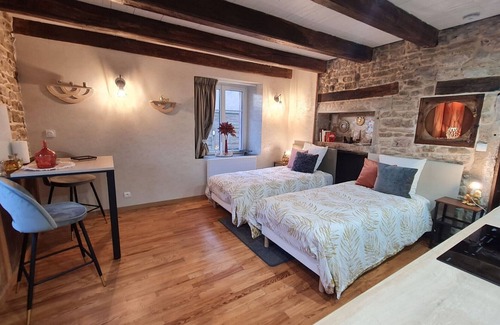 Flin Apartment | Gite Flin, studio flat, 2 persons