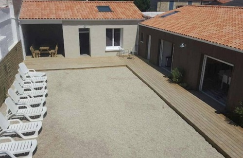 LʼAiguillon-sur-Mer House | Gite DE Groupe 6 Chambres + Mezzanine - Semaine/we
