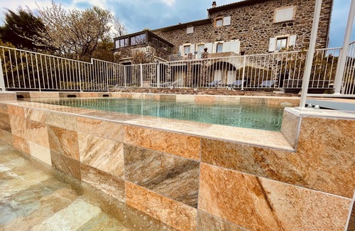 Rochessauve House | Gîte in Ardèche with swimming pool and magnificent view of the valley