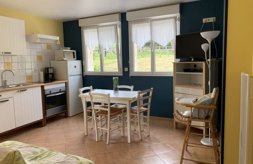 Barneville-la-Bertran Cottage | Gite in Pennedepie between Honfleur and Deauvillefor 4 people