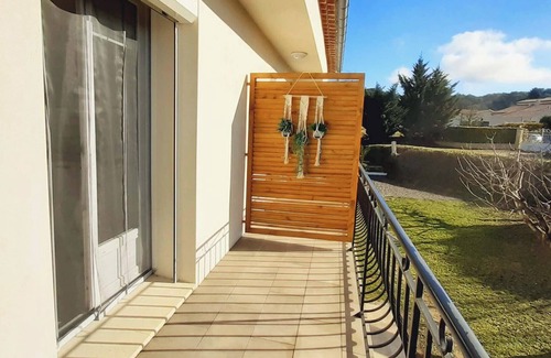 Saint-Didier Apartment | Gîte in Provence with swimming pool, near Mont Ventoux