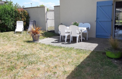 Antoigne House | GITE IN THE PAYS DE LOIRE COUNTRYSIDE, CLOSE TO MANY PRESTIGIOUS SITES