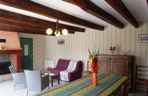 Isigny-le-Buat House | Gite Isigny-le-Buat, 2 bedrooms, 5 persons