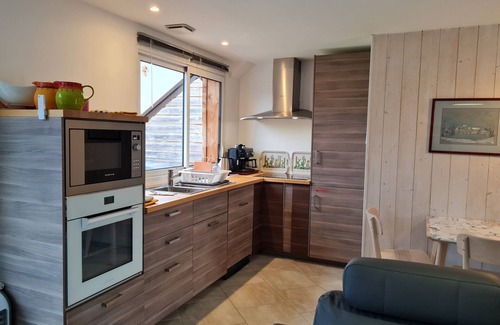 Jouy-le-Potier Cottage | Gite Jouy-le-Potier, 2 bedrooms, 4 persons
