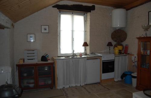 Fleurey-les-Lavoncourt Apartment | Gite Juste Confortable