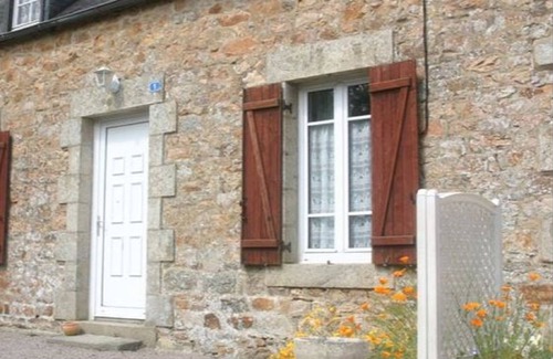 Plounevez-Moedec House | GITE La CORBEILLE 6 People with POOL