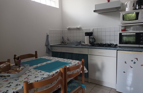 Graces Cottage | Gite la Roseraie in the countryside 30mn from the sea