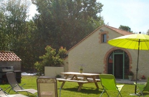 Le Perrier Cottage | Gite Le Perrier, 3 bedrooms, 6 persons