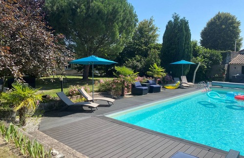Braslou House | Gite Le Travezay avec piscine, sauna et Jacuzzi