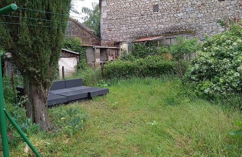 Vicq-sur-Gartempe Cottage | Gite les Glycines, near La Roche Posay, Futuroscope, Beauval zoo