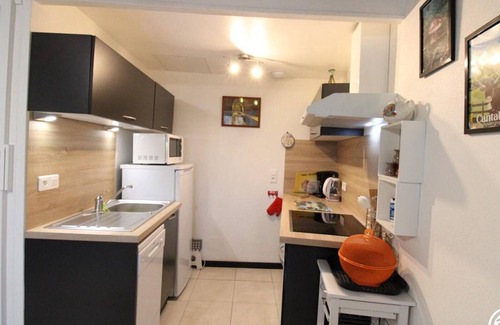 Neussargues-Moissac Cottage | Gite Neussargues en Pinatelle, 2 bedrooms, 4 persons