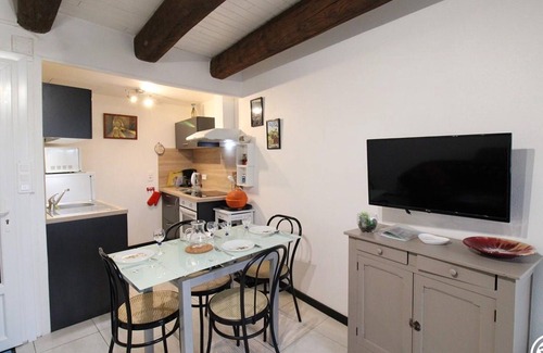 Neussargues-Moissac Cottage | Gite Neussargues en Pinatelle, 2 bedrooms, 4 persons