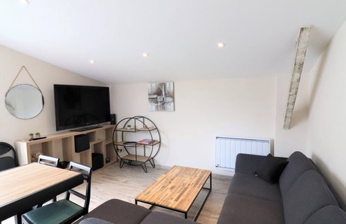 Naucelles Cottage | Gite Naucelles, 2 bedrooms, 4 persons