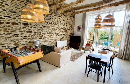 Taden House | Gîte Nolwenn easy access, pets welcome, 15 min from beaches