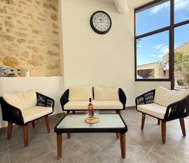 Crillon-le-Brave House | Gite Pont de Crillon