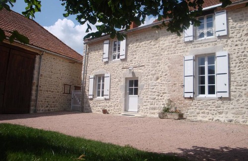 Saint-Priest-d'Andelot Cottage | Gite Saint-Priest-d'Andelot, 1 bedroom, 2 persons