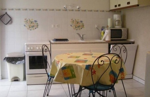 Sainte-Cecile House | Gite Sainte-Cécile, 1 bedroom, 5 persons