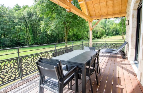 Nantheuil Cottage | Gite Thiviers, 2 bedrooms, 6 persons