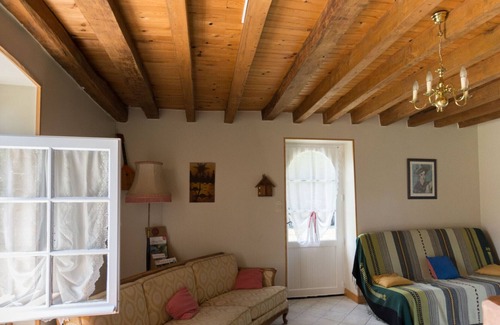 Thoree-les-Pins Cottage | Gite Thorée-les-Pins, 3 bedrooms, 7 persons